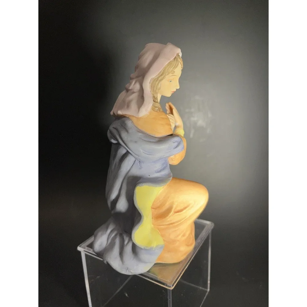 Kirkland Signature Porcelain Nativity Replacement Christmas Mary Figure 75177